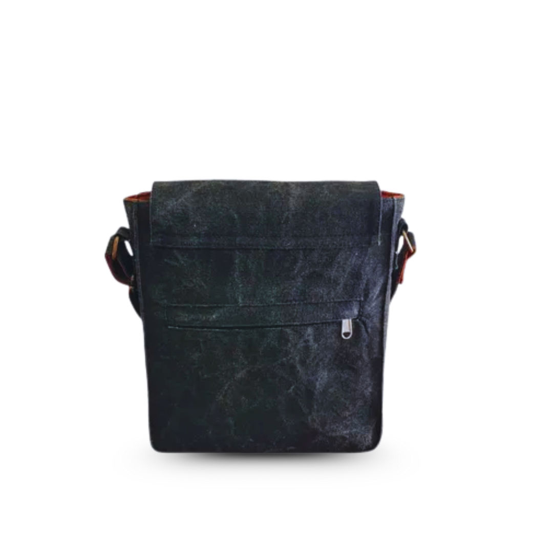 Black Unisex Compact Messenger Bag for Everyday Use 188